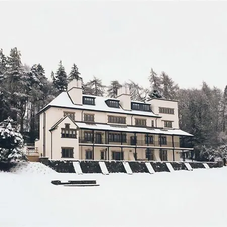 Deer Wood At Applethwaite Hall * 温德米尔